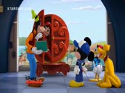 ميكي والمتسابقون